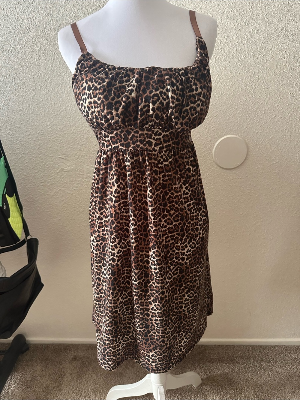 Sleeveless Leopard Print Midi Dress in Brown